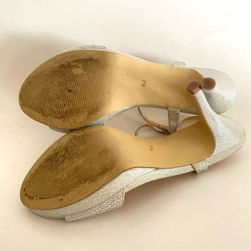 size 7.5 Badgley Mischka silver jewel rhinestone platform high heels ankle strap